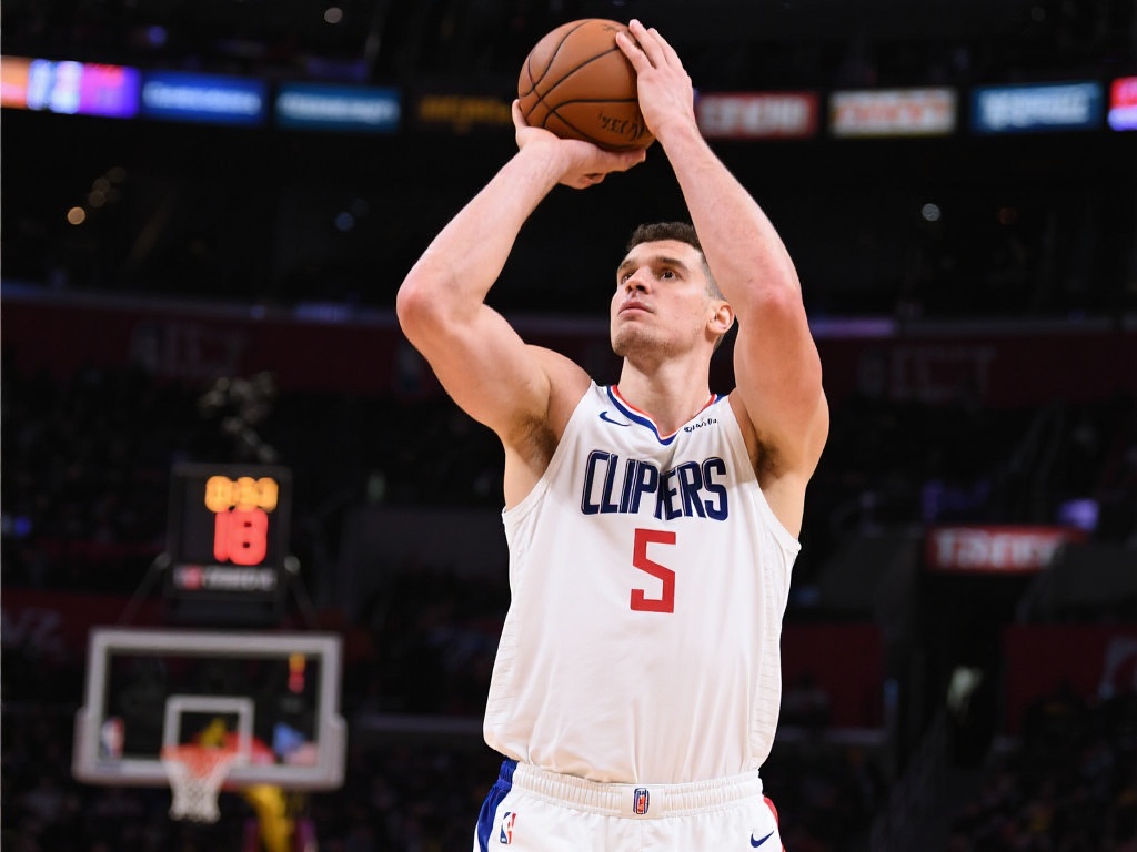 让许多人久 让许多人久